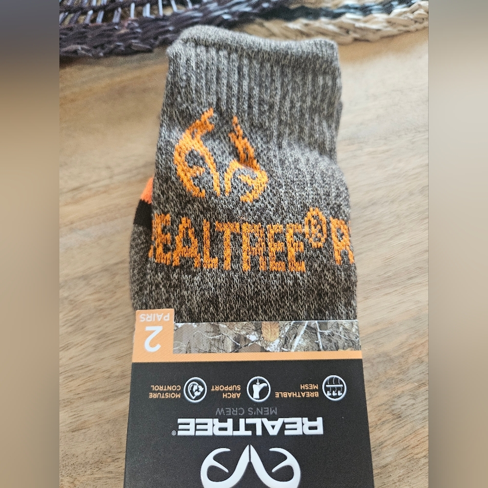 New Real Tree socks- 2 pair - Picture 3 of 7